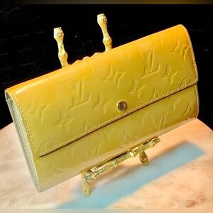 LOUIS VUITTON MONOGRAM VERNIS SARAH WALLET NOISETTE METALLIC FRANCE VINTAGE